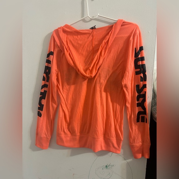 exit size XL color orange good condition long sleeve shirt - Picture 2 of 3